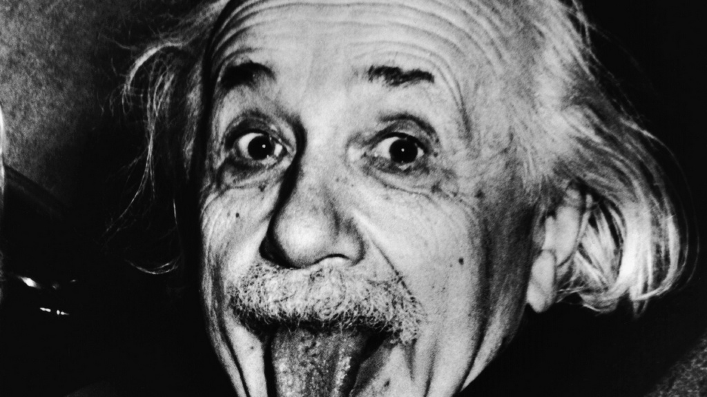 Теория полей времени и реализация программы Эйнштейна
